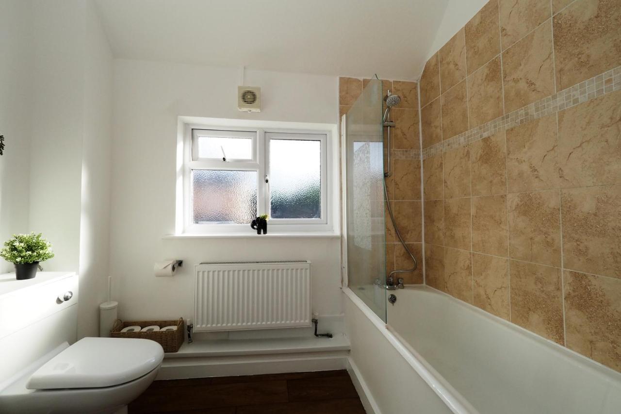 Home In Wellesbourne - Contractors - Families - Reduced Rates Eksteriør bilde